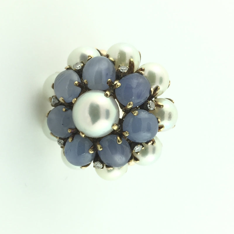 STAR SAPPHIRE AND PEARL CLUSTER RING