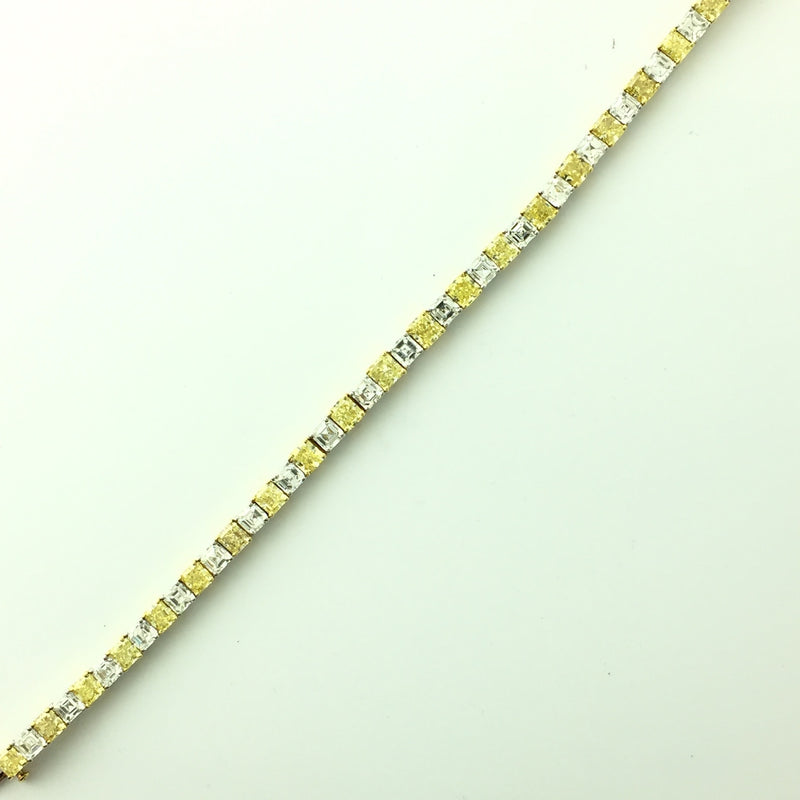 STRAIGHT LINE YELLOW AND WHITE DIAMOND BRACELET